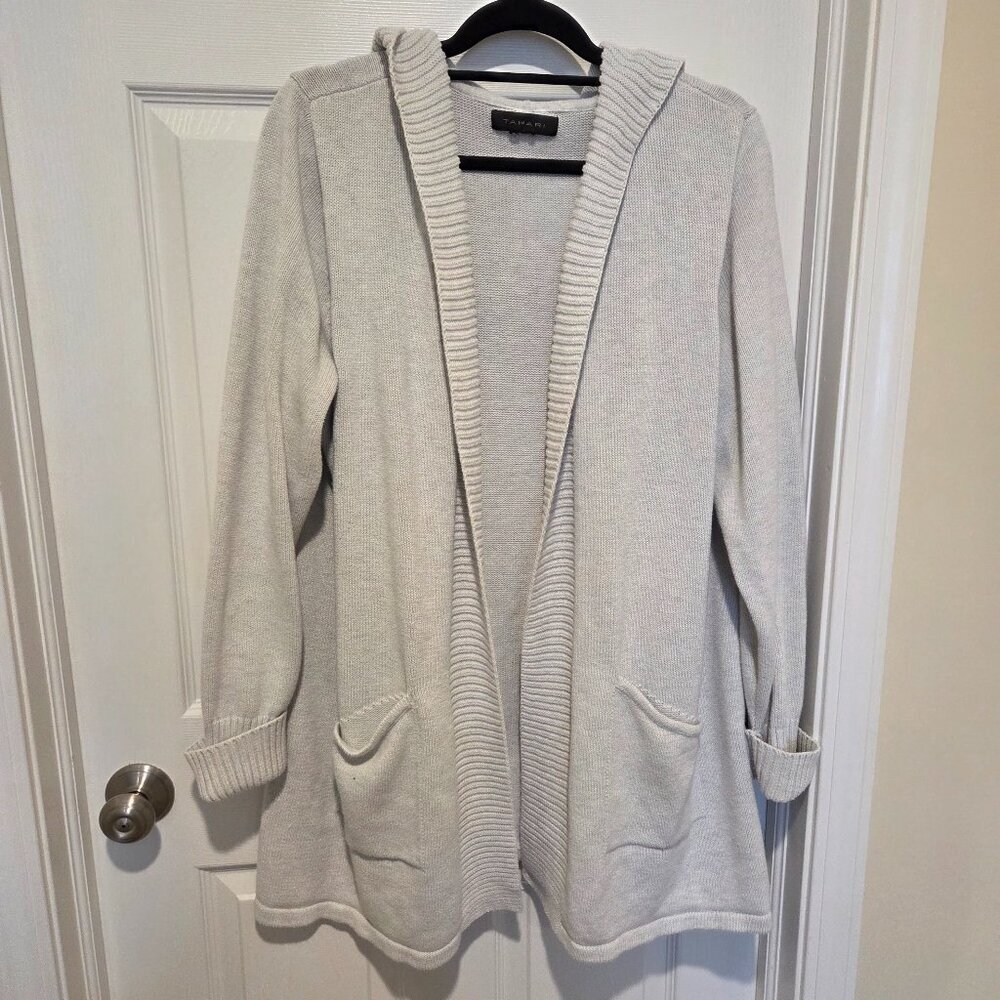 Tahari Womens size L long cozy cardigan